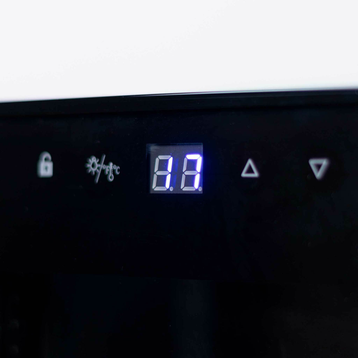 Kuura Vinoteca Piemonte 12