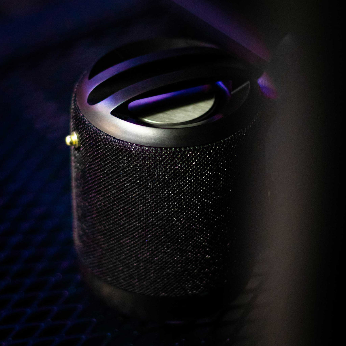 
              Kuura Beat Mini Bluetooth speaker