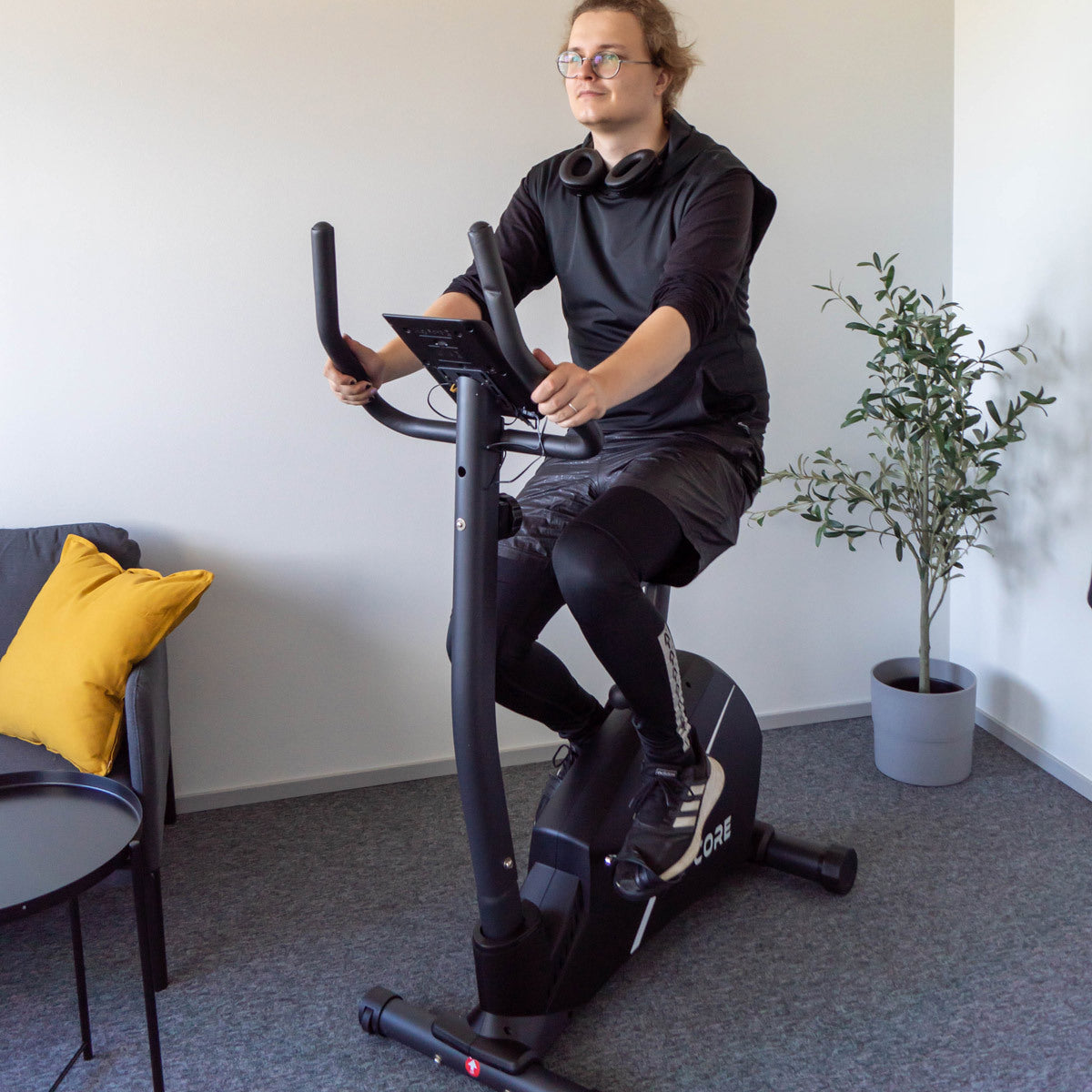 
              Core Kuntopyörä 700