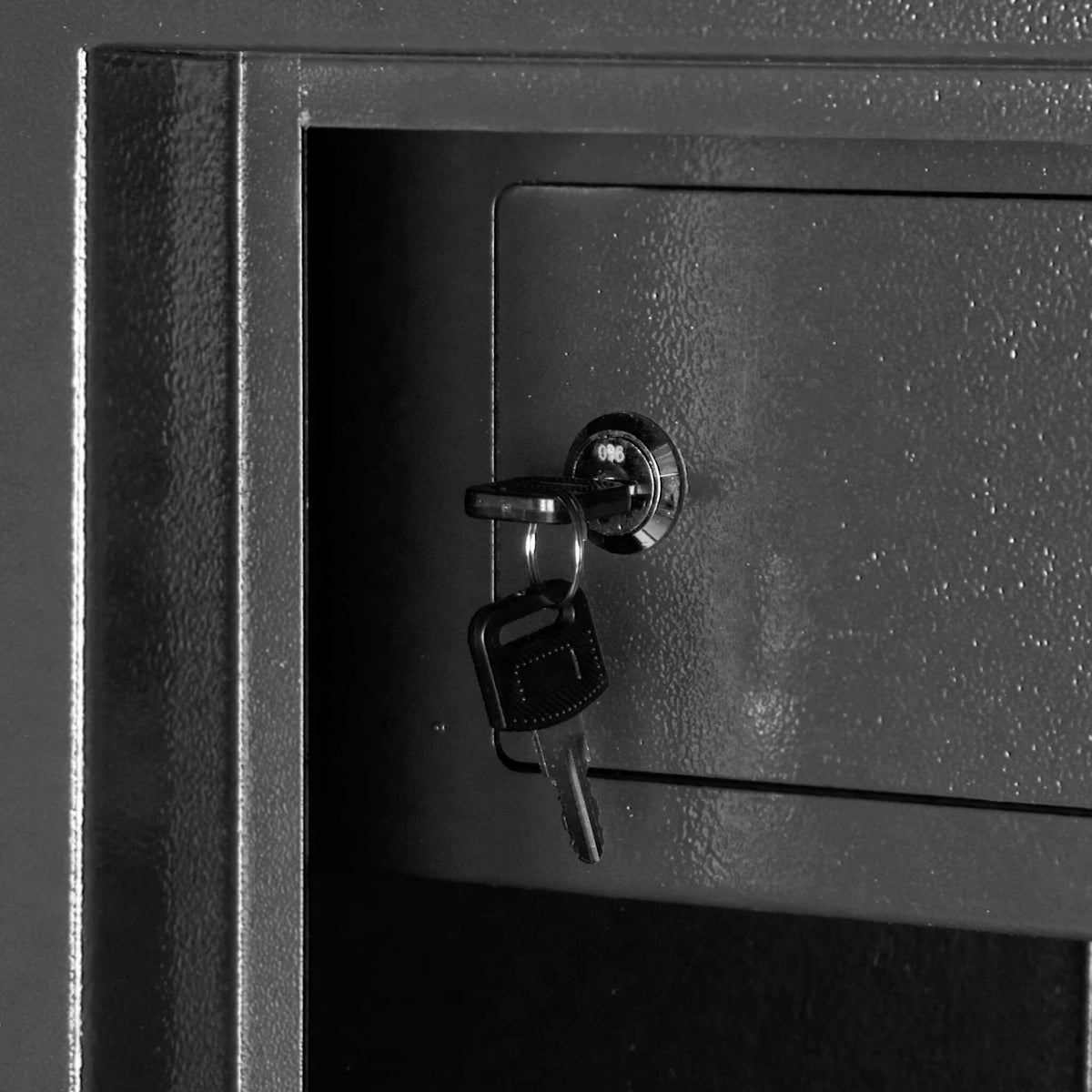 
              Trekker Våbenskab til 5 våben AS500, sort