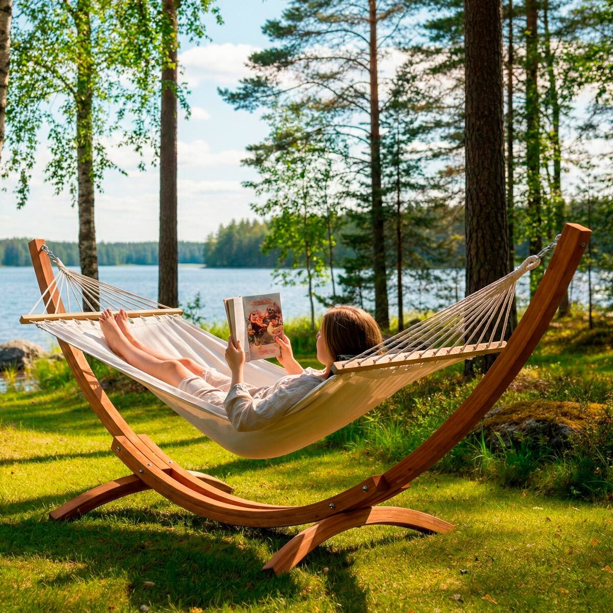 
              Lykke Hammock with Stand Premium